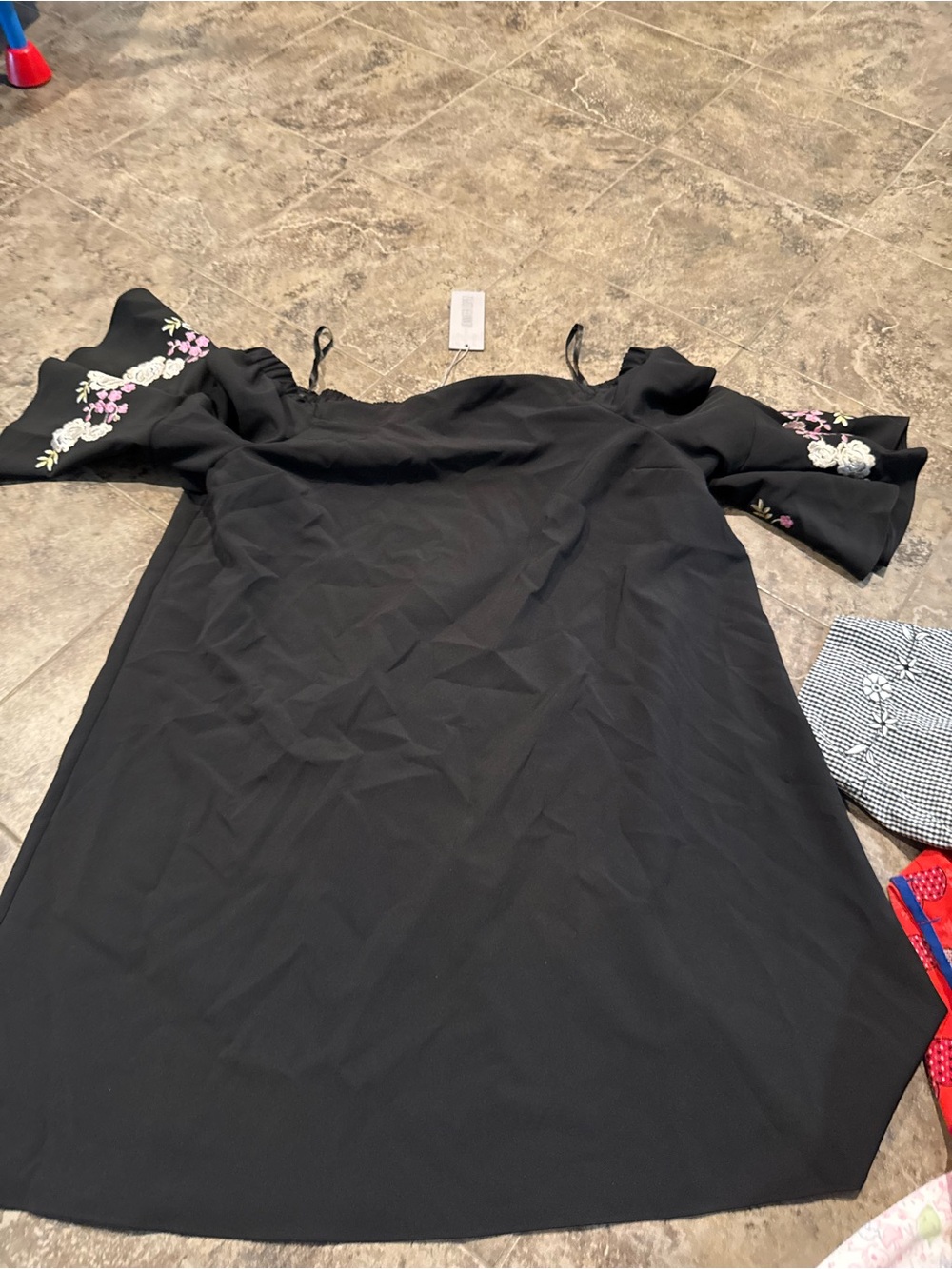 🍒Jennifer Lopez mystic blooms Black Off-Shoulder Dress with Floral Sleeves